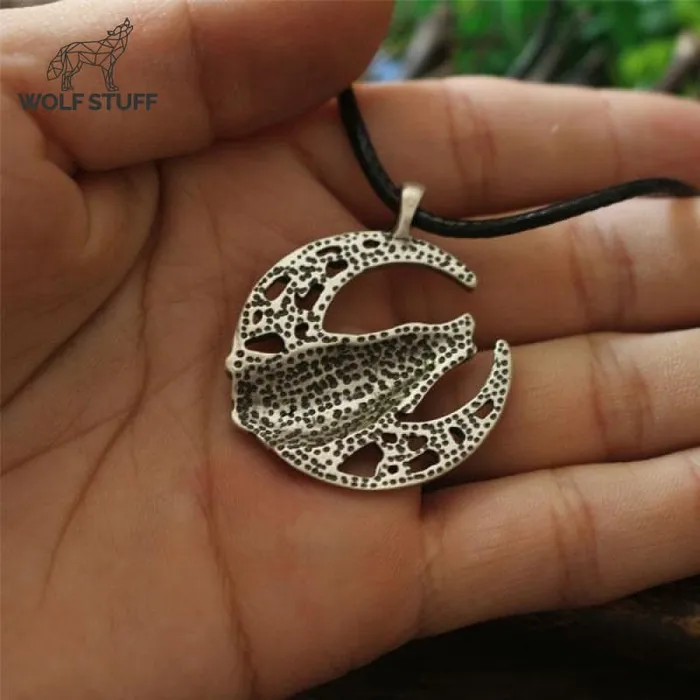 Wolf Stuff Necklaces Wolf Howling Necklace